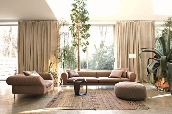 取名為Déjà Vu，意為似曾相識，也可解作白日夢，如夢